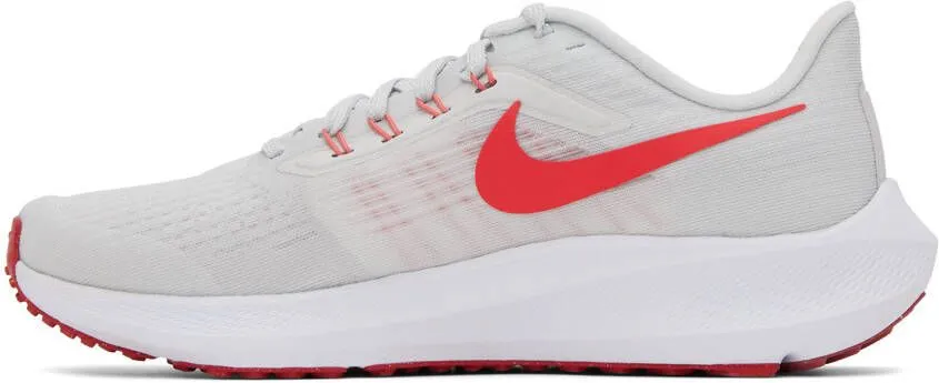 Nike White Air Zoom Pegasus 39 Sneakers