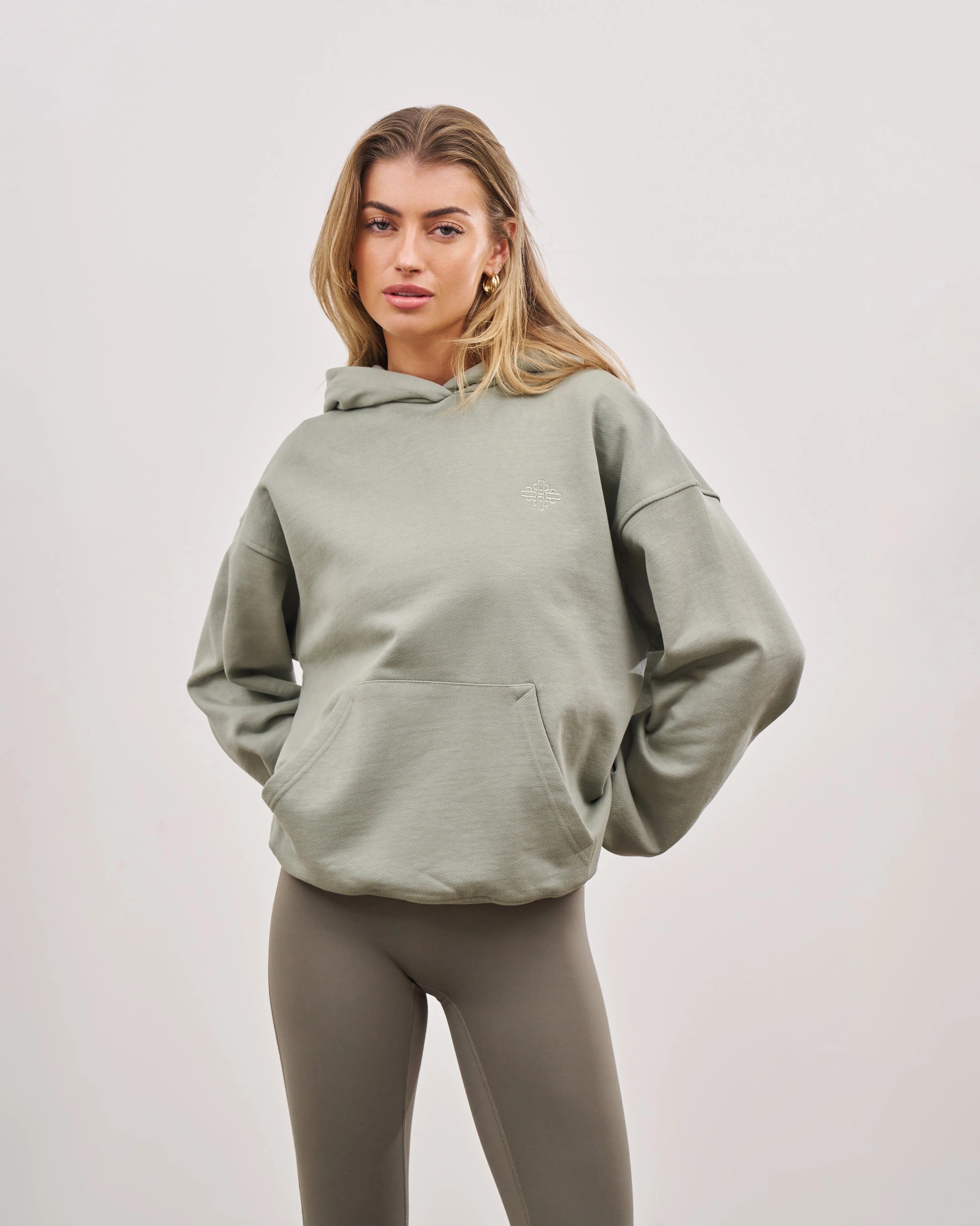 OUTLINE EMBLEM RELAXED HOODIE - SAGE