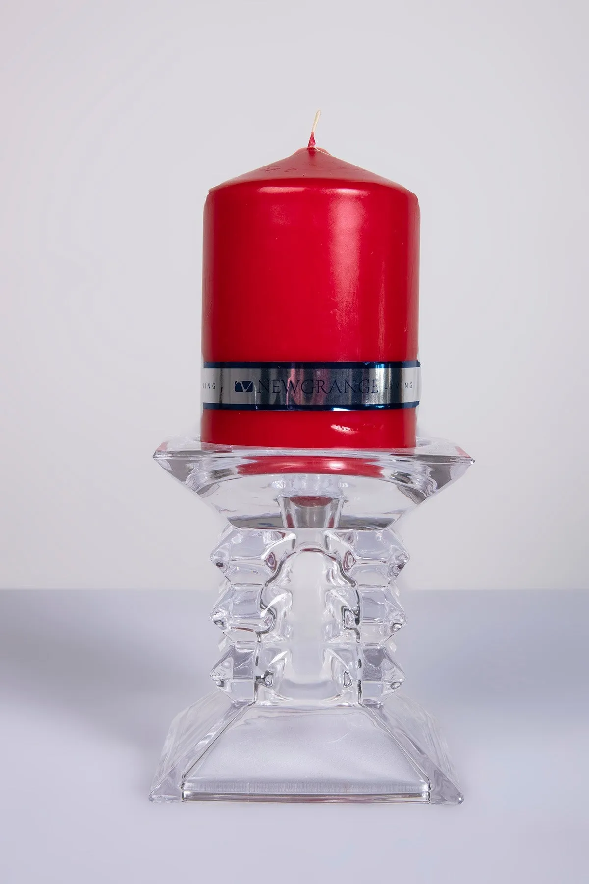 Pair of Ziggy Candleholder with Red Candles