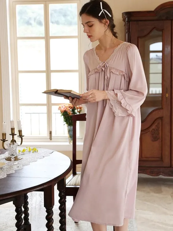 Papillon- vegan nightdress in pink with lace sleeves