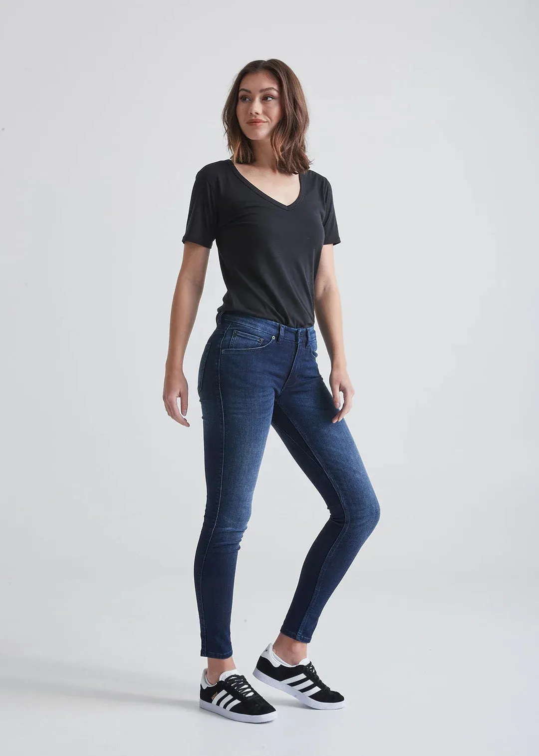 Performance Denim Mid Rise Skinny Jeans (Women's)