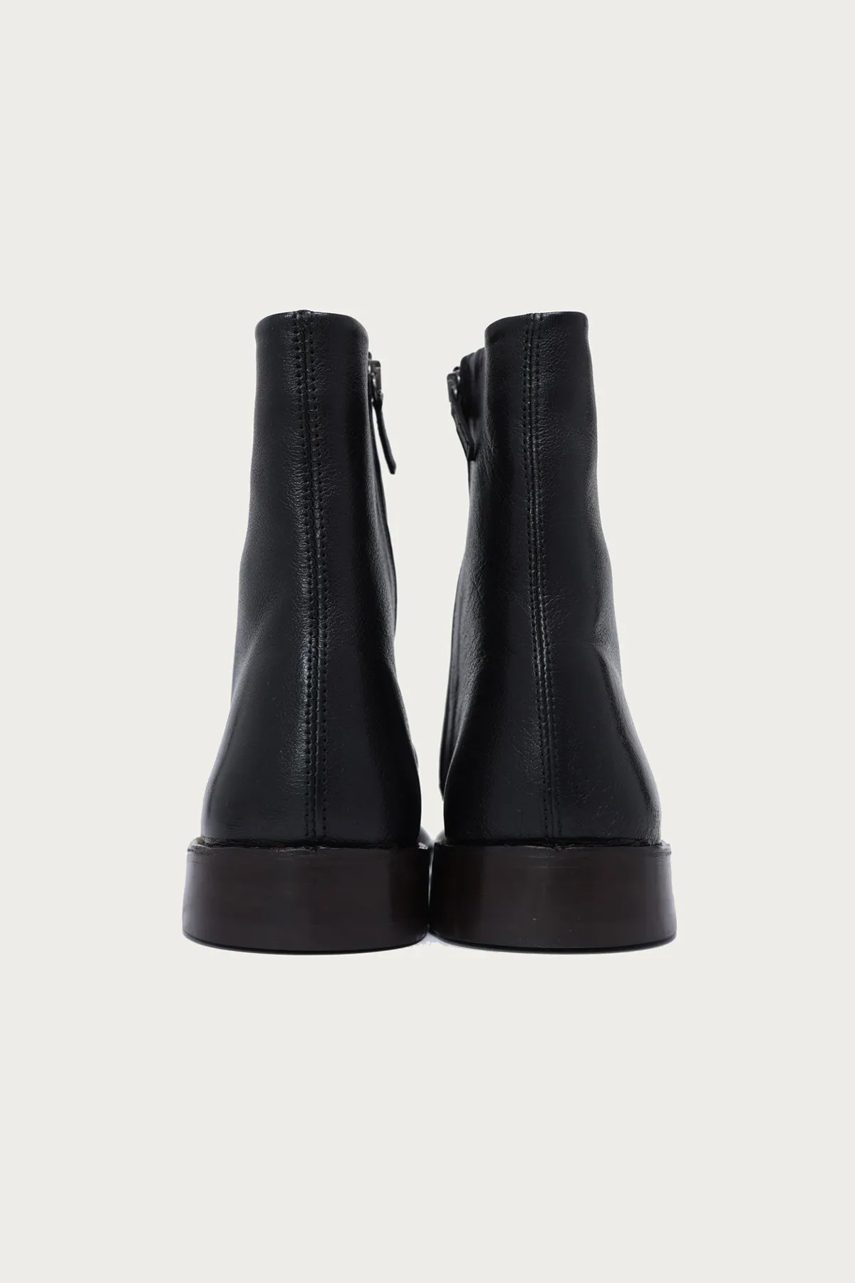 Piped Zipped Boots - Black