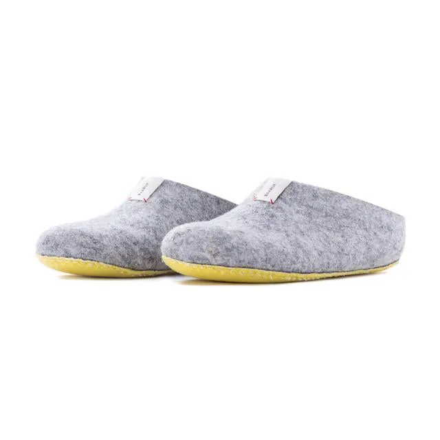 Pomobuk Slippers