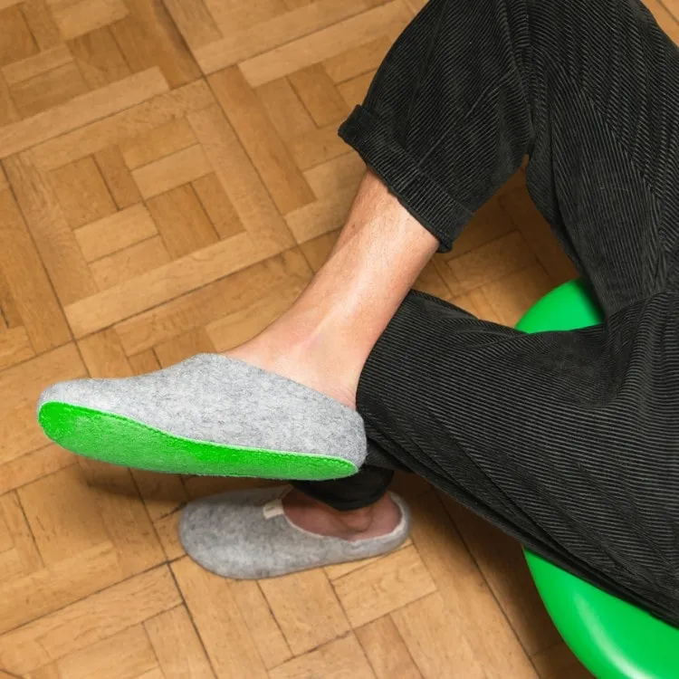 Pomobuk Slippers