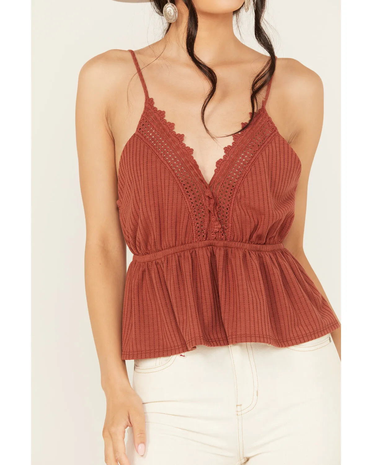 Product Name:  Wild Moss Women's Lace Trim Sleeveless Top