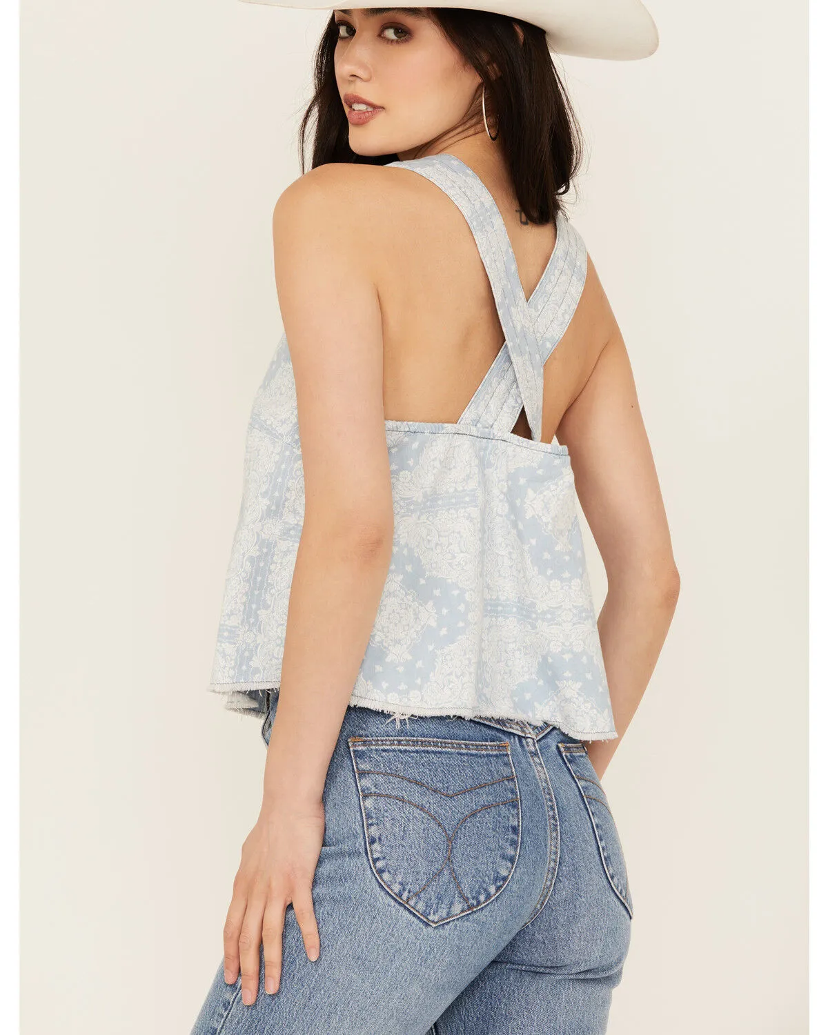 Product Name:  Wrangler Women's Bandana Print Sleeveless Tank Top