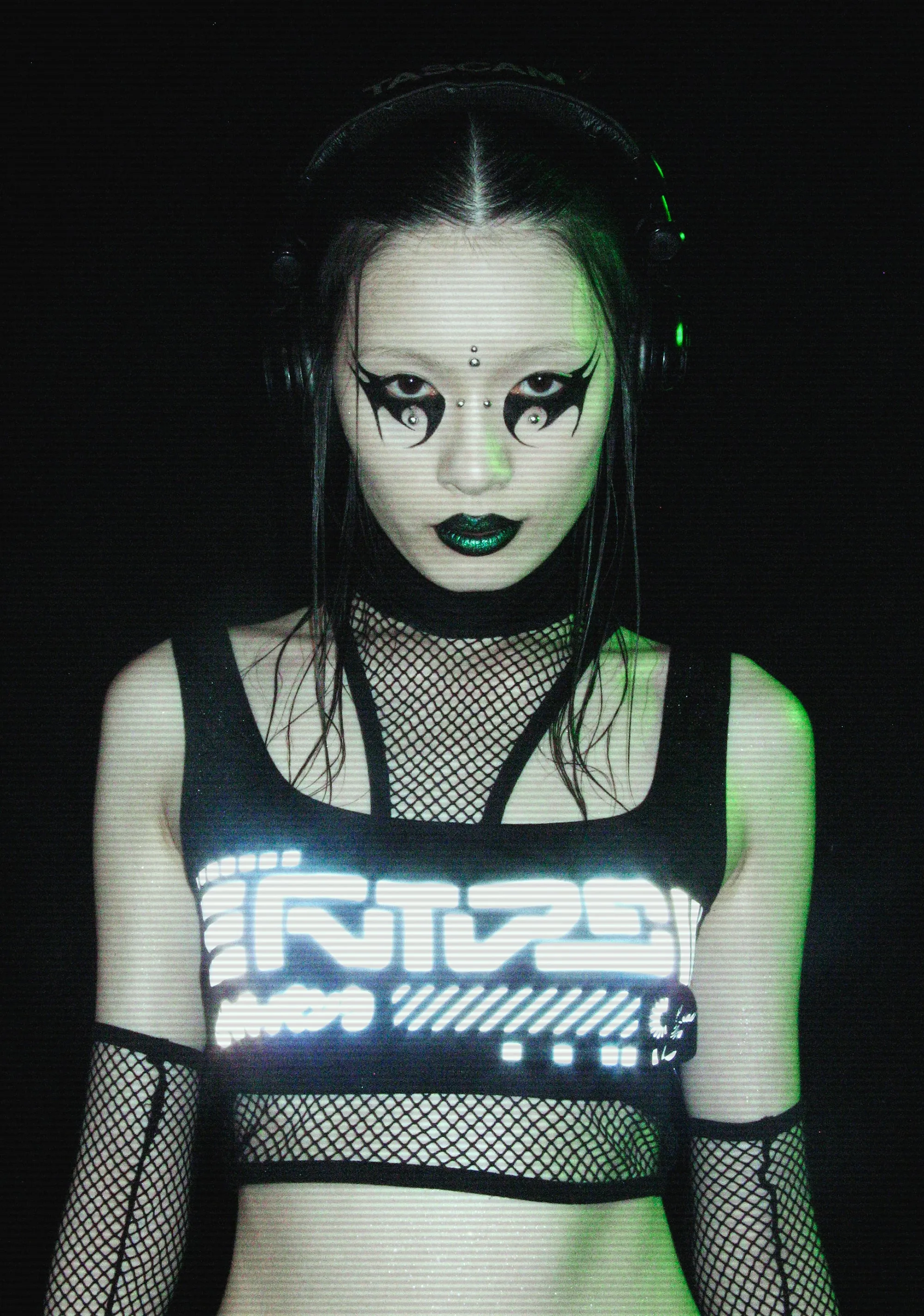Rave Visions Fishnet Top And Gloves Set-