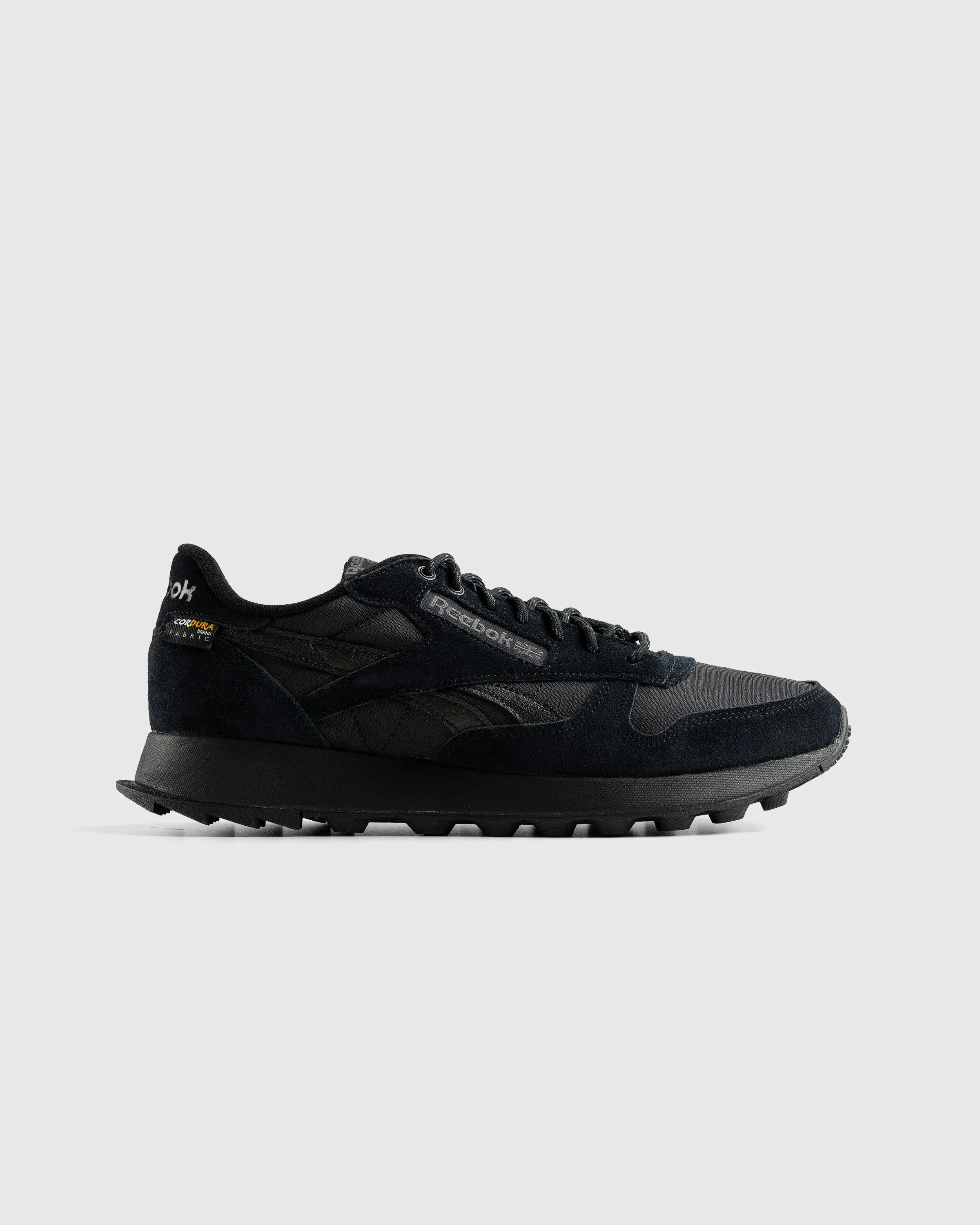 Reebok – LX2200 Black | Highsnobiety Shop