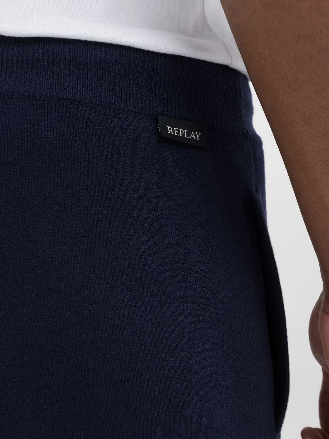 RELAXED-FIT JOGGERS IN A RECYCLED POLYESTER BLEND