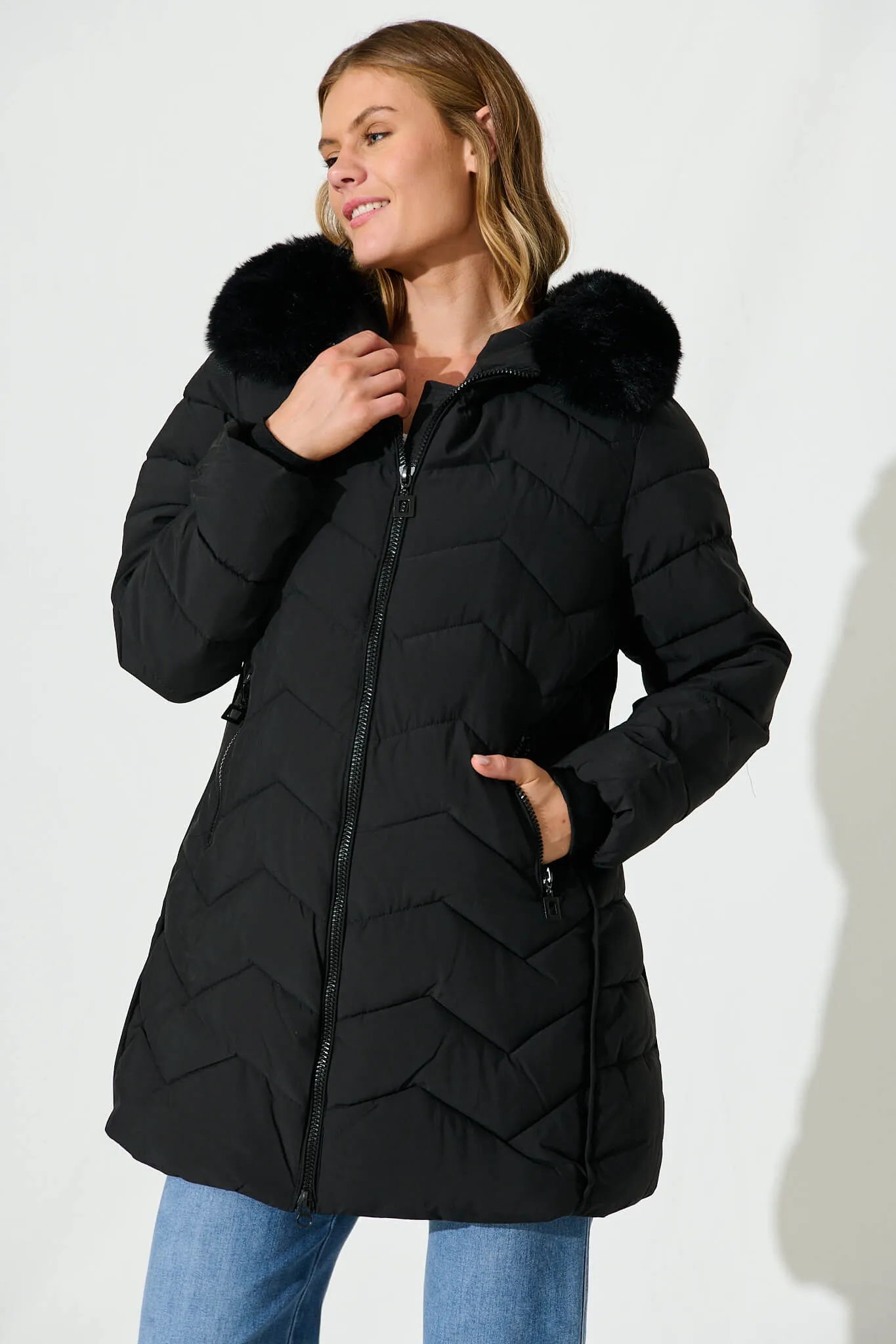 Salzburg Puffer Jacket In Black