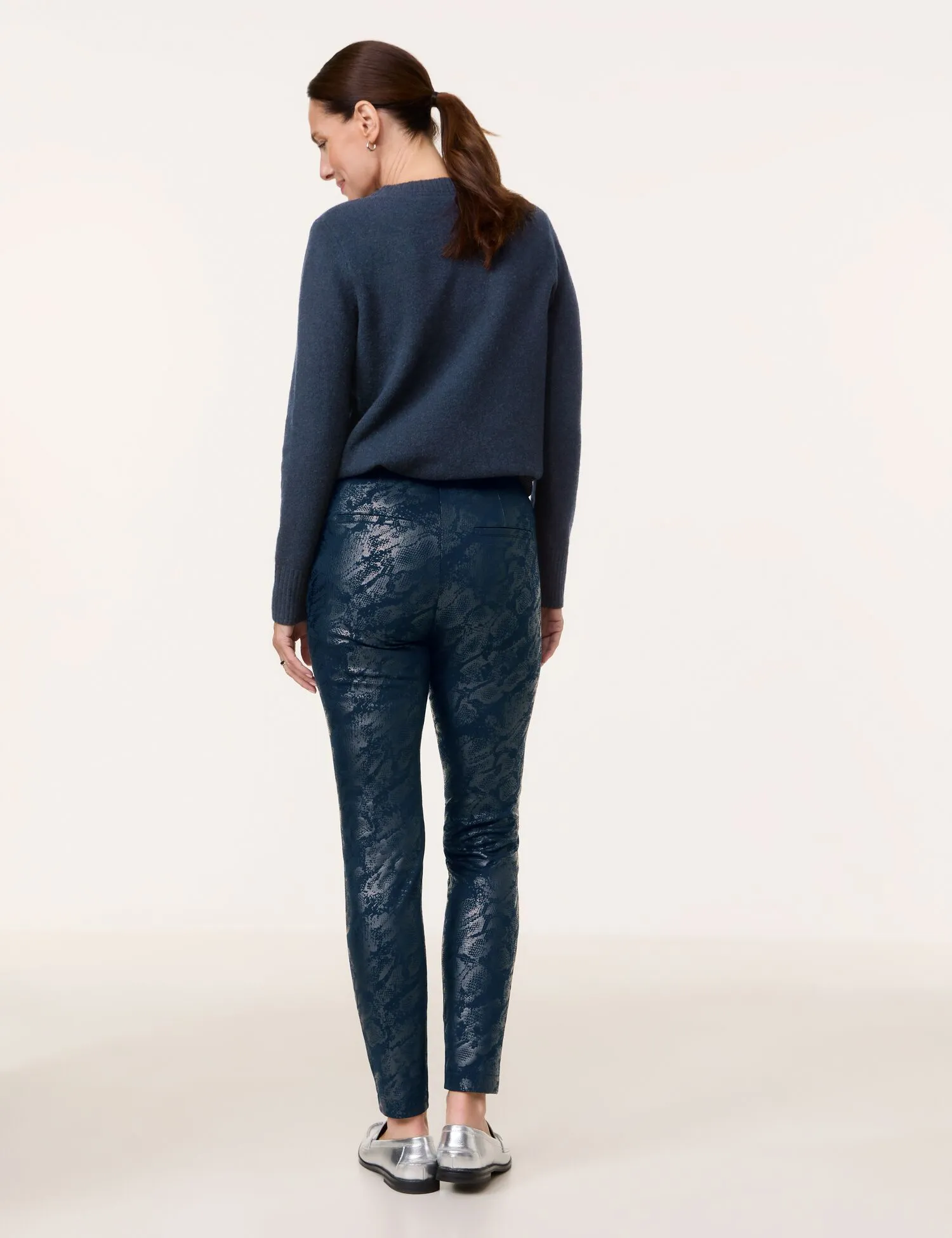 SAN꞉YA SKINNY FIT close-fitting slip-on trousers