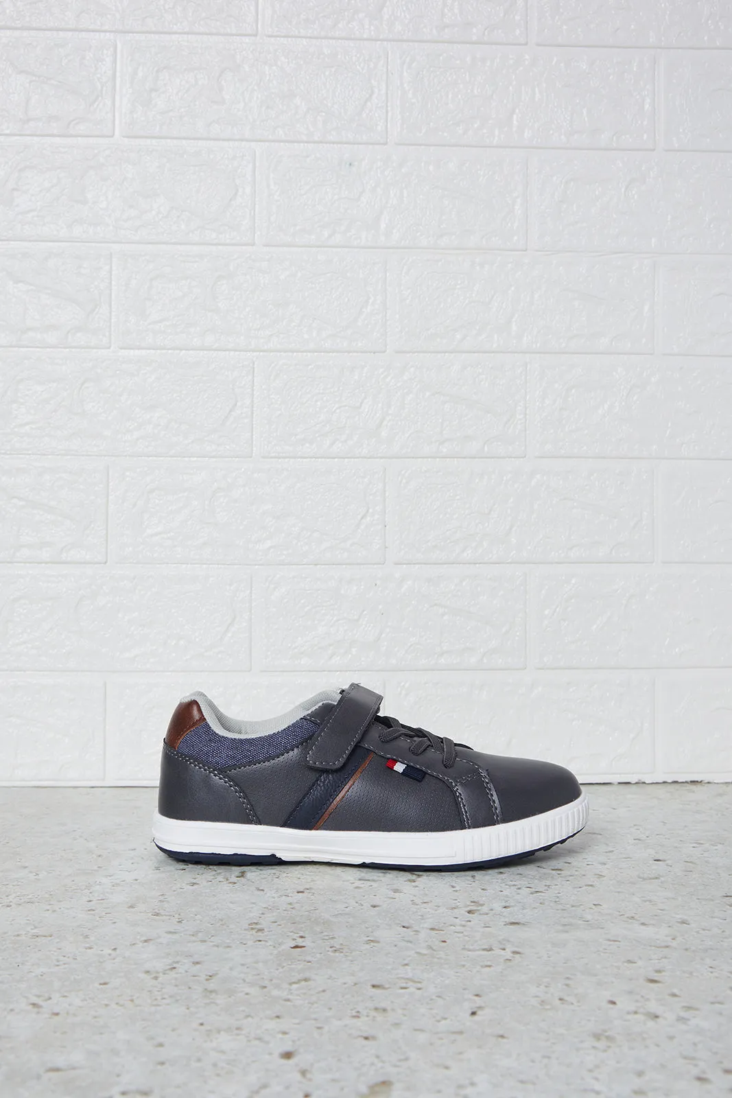 Senior Boys Grey Material Block Sneakers