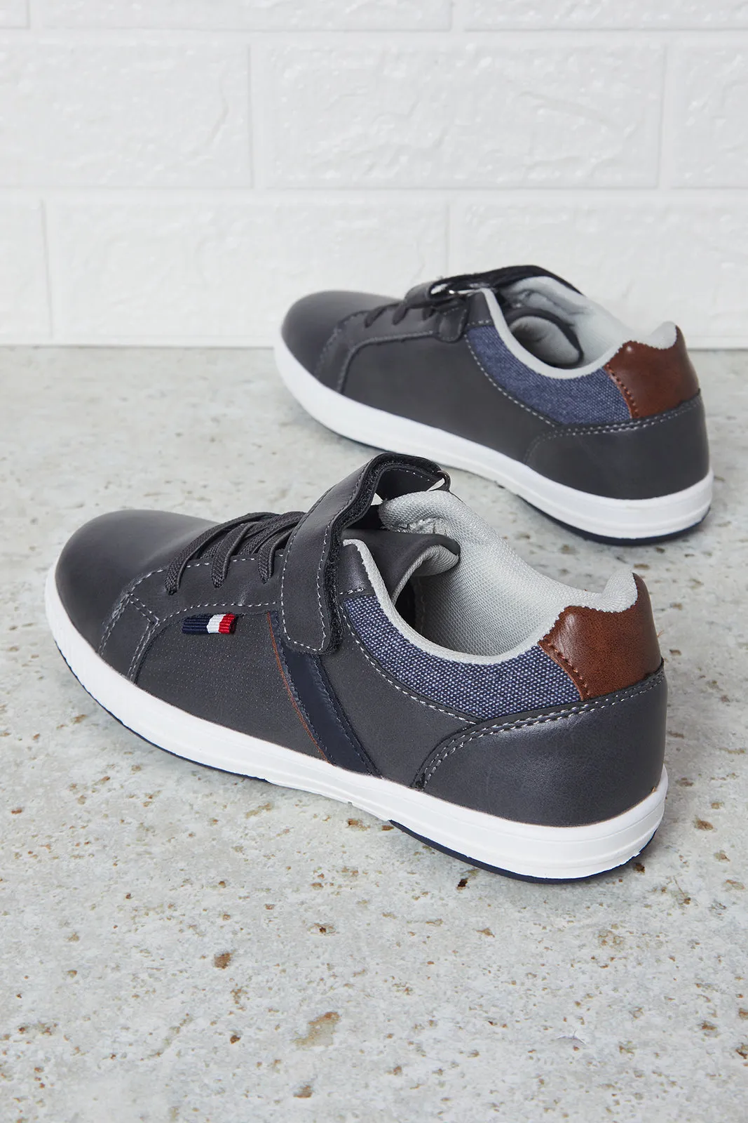 Senior Boys Grey Material Block Sneakers