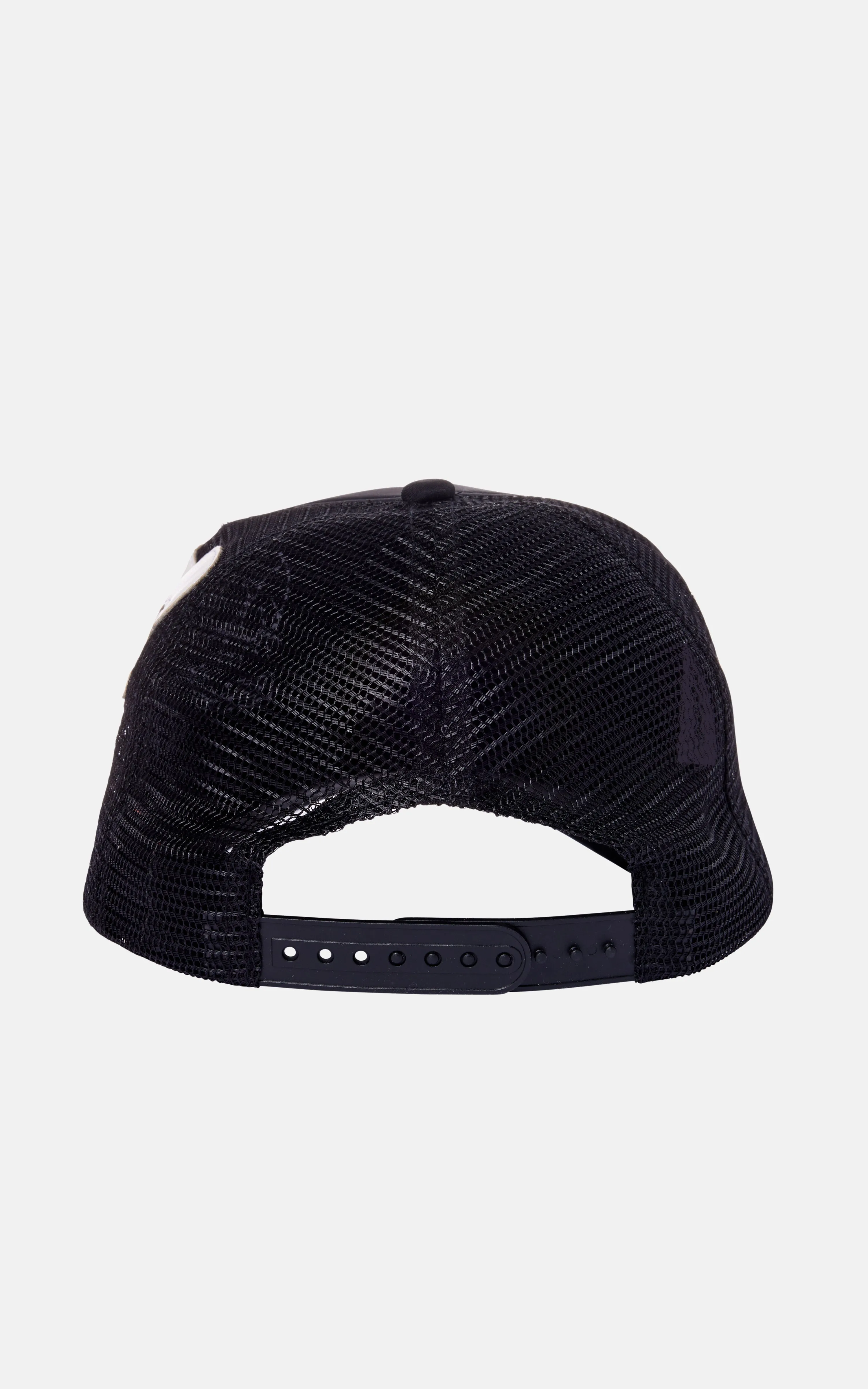 Skull Trucker Hat Black / White