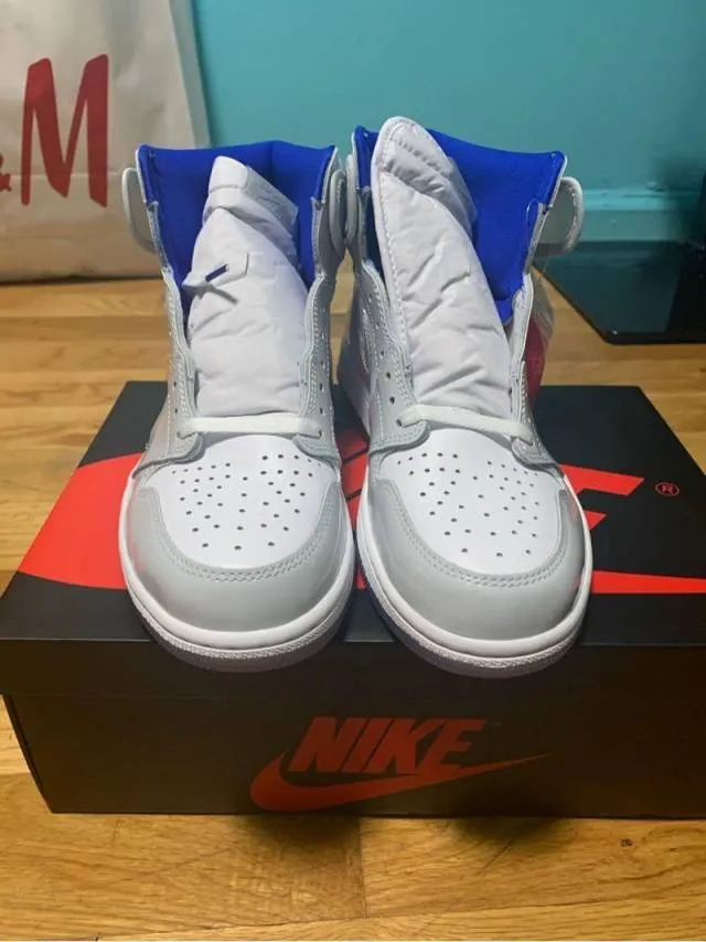 SOLD - Nike Air Jordan 1 "Racer Blue"