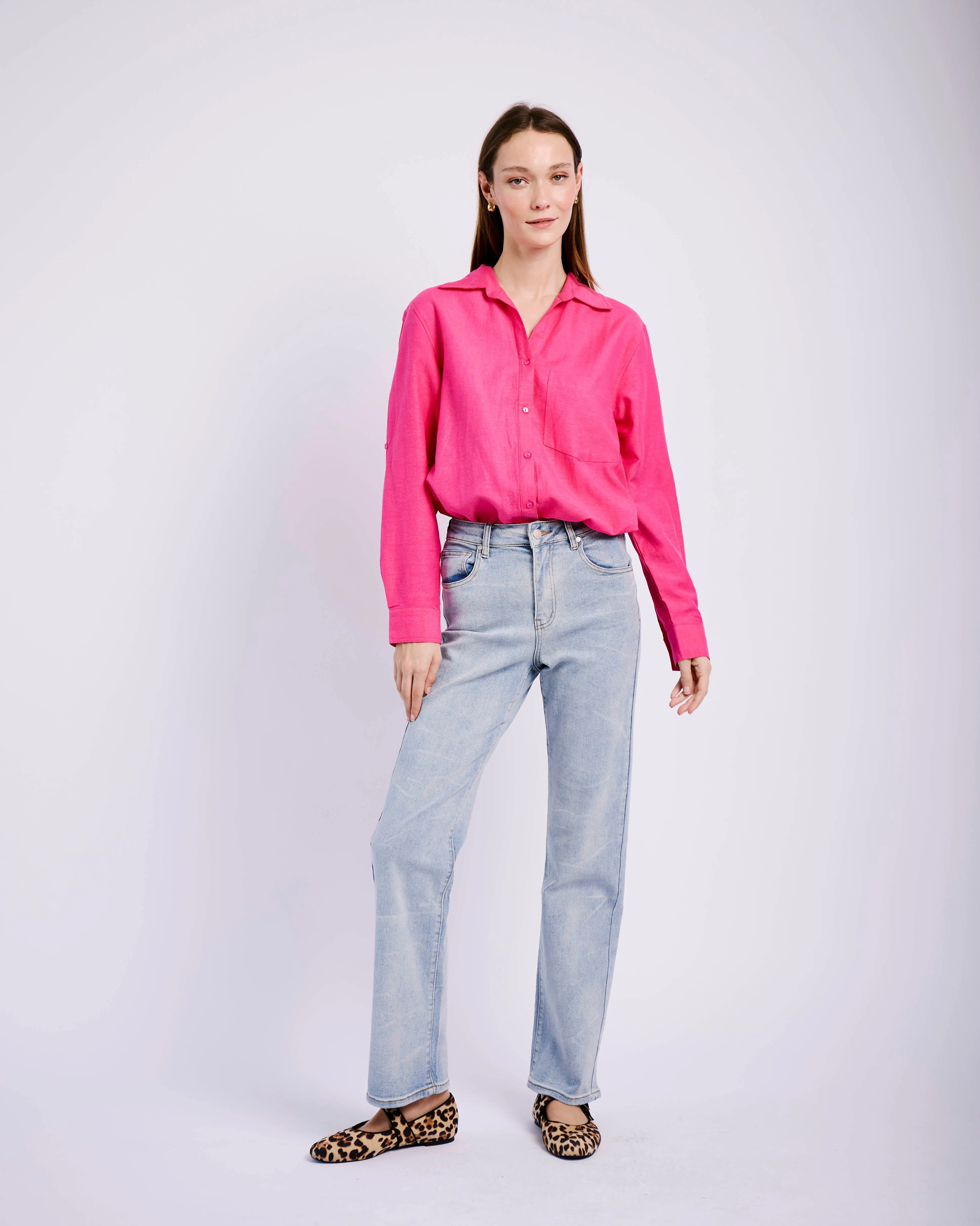 Straight Leg Stretch Jeans in Bleached Wash