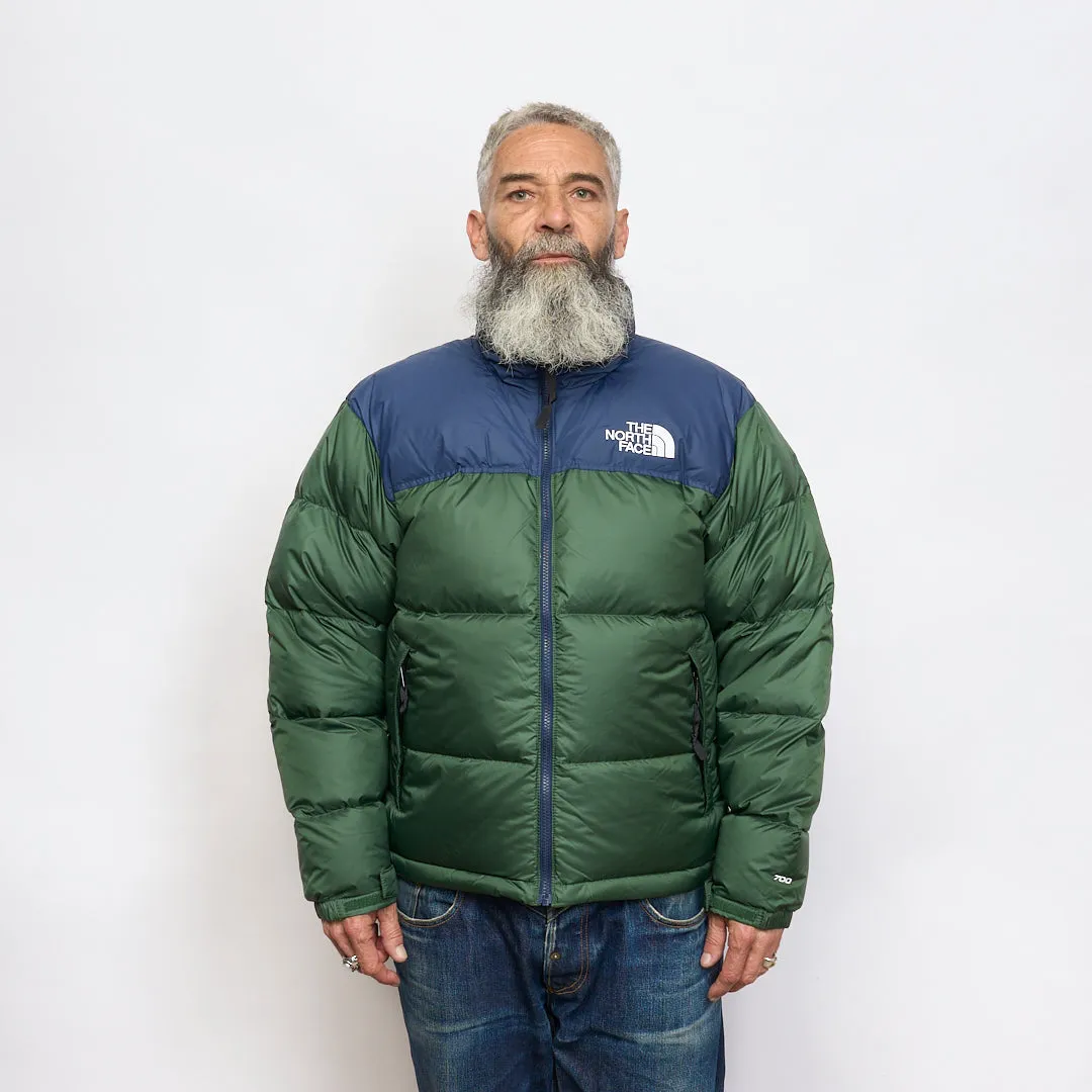 The North Face - Men 96 Retro Nuptse Jacket (Pine Needle/Summit Navy)