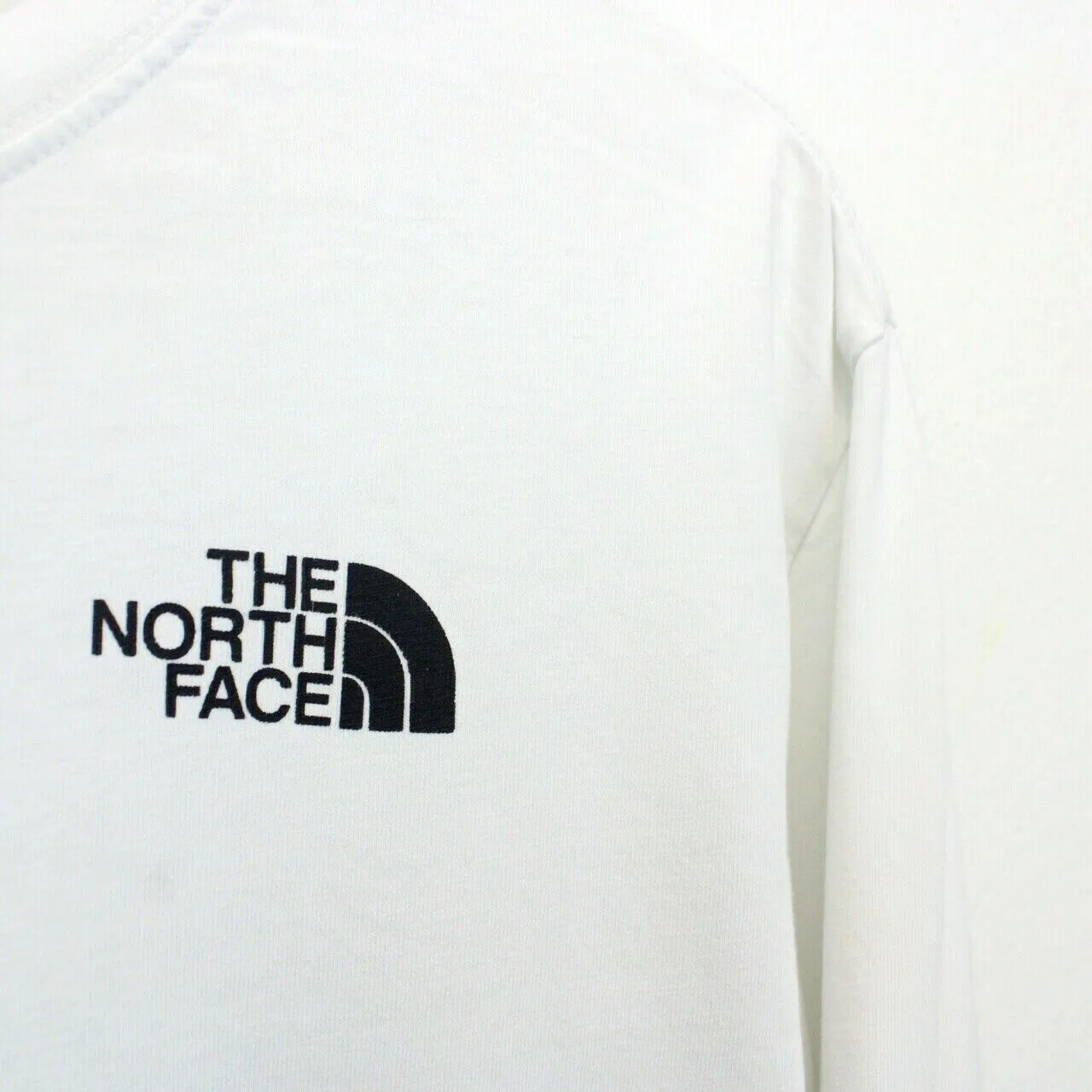 THE NORTH FACE T-Shirt White | Medium