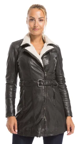 Three quarter leather black woman 14574