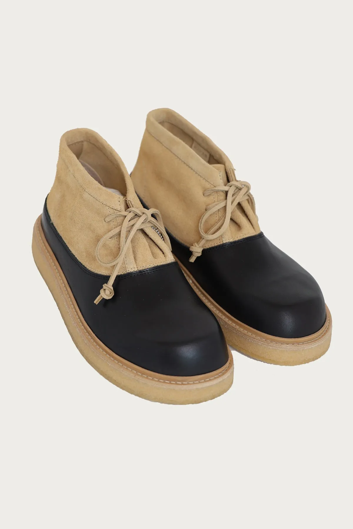 Two-Tone Boots - Milkshake/Black