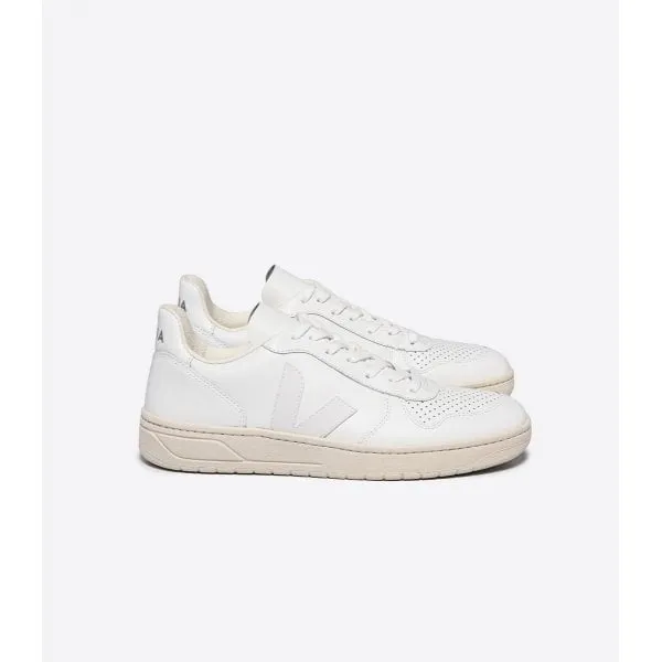 Veja V10 Trainers in Leather