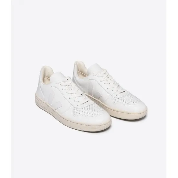 Veja V10 Trainers in Leather