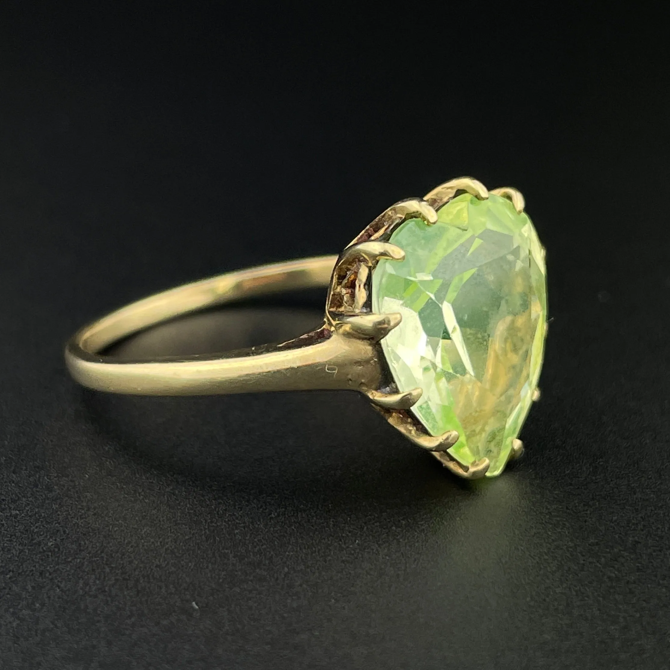 Vintage 10K Gold Large Green Spinel Heart Ring, Sz 8 1/4