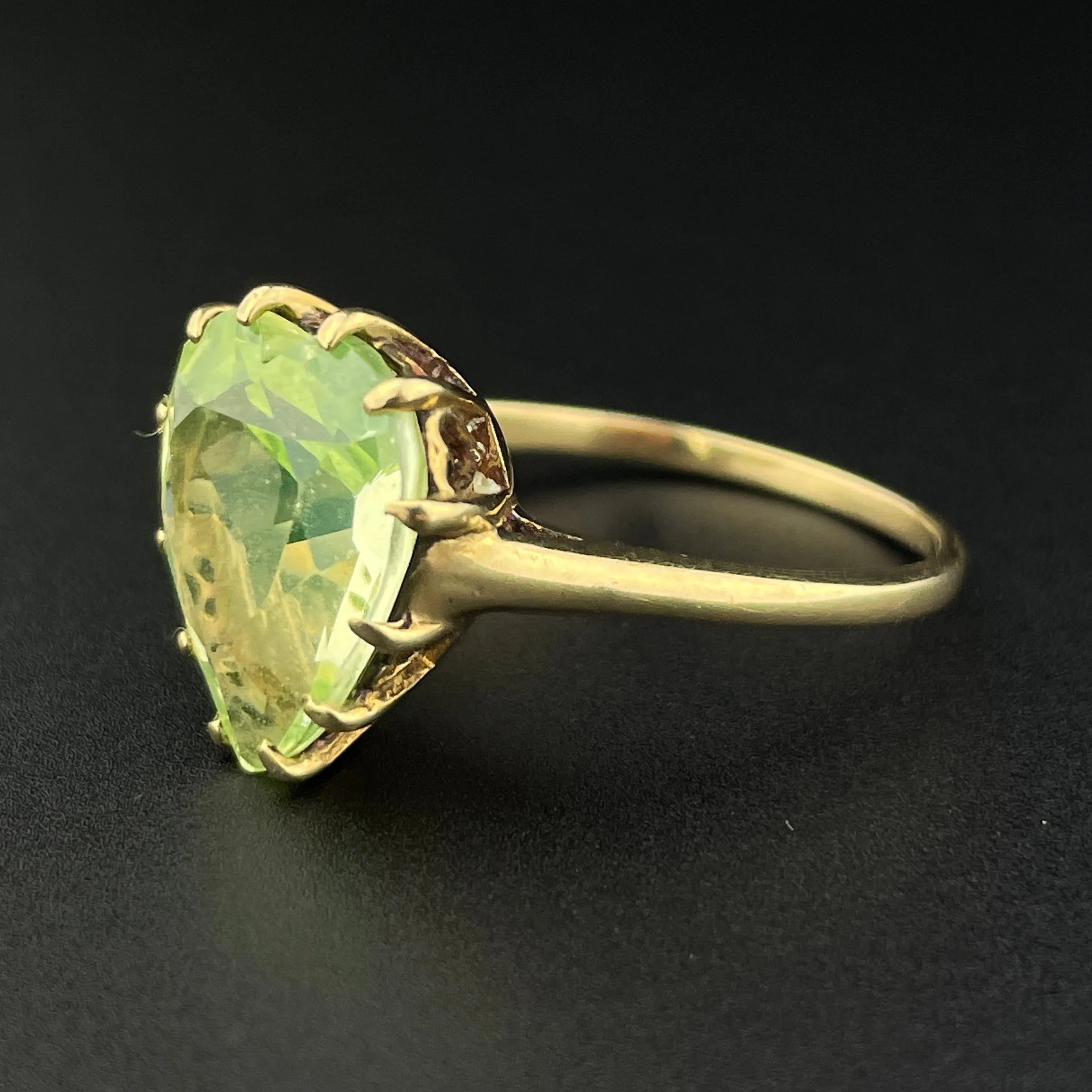 Vintage 10K Gold Large Green Spinel Heart Ring, Sz 8 1/4