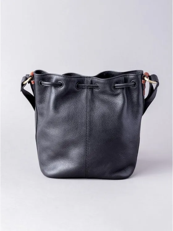 Waverton Leather Duffle Bag in Black