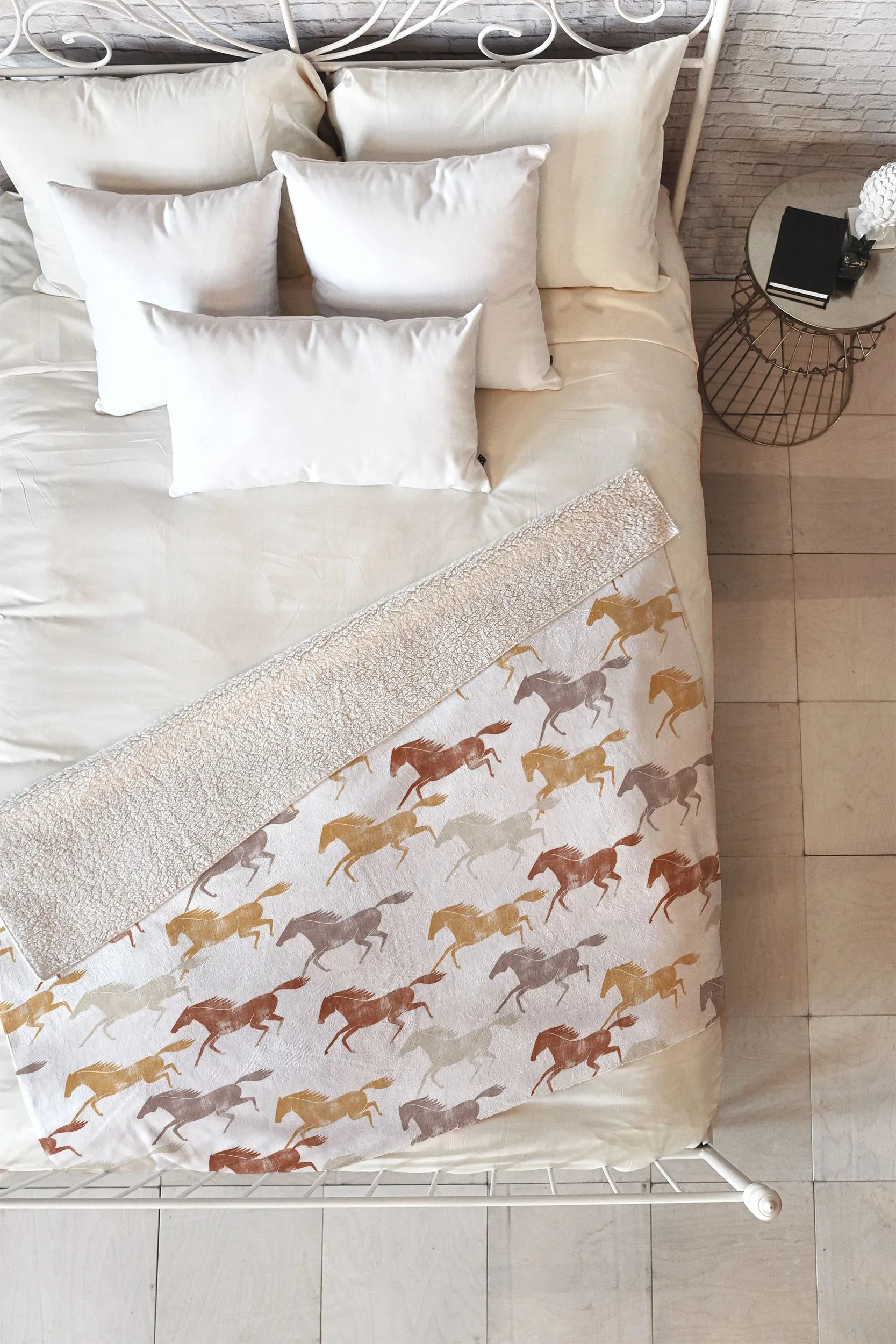 Wild Horses Fleece Throw Blanket (DS) DD
