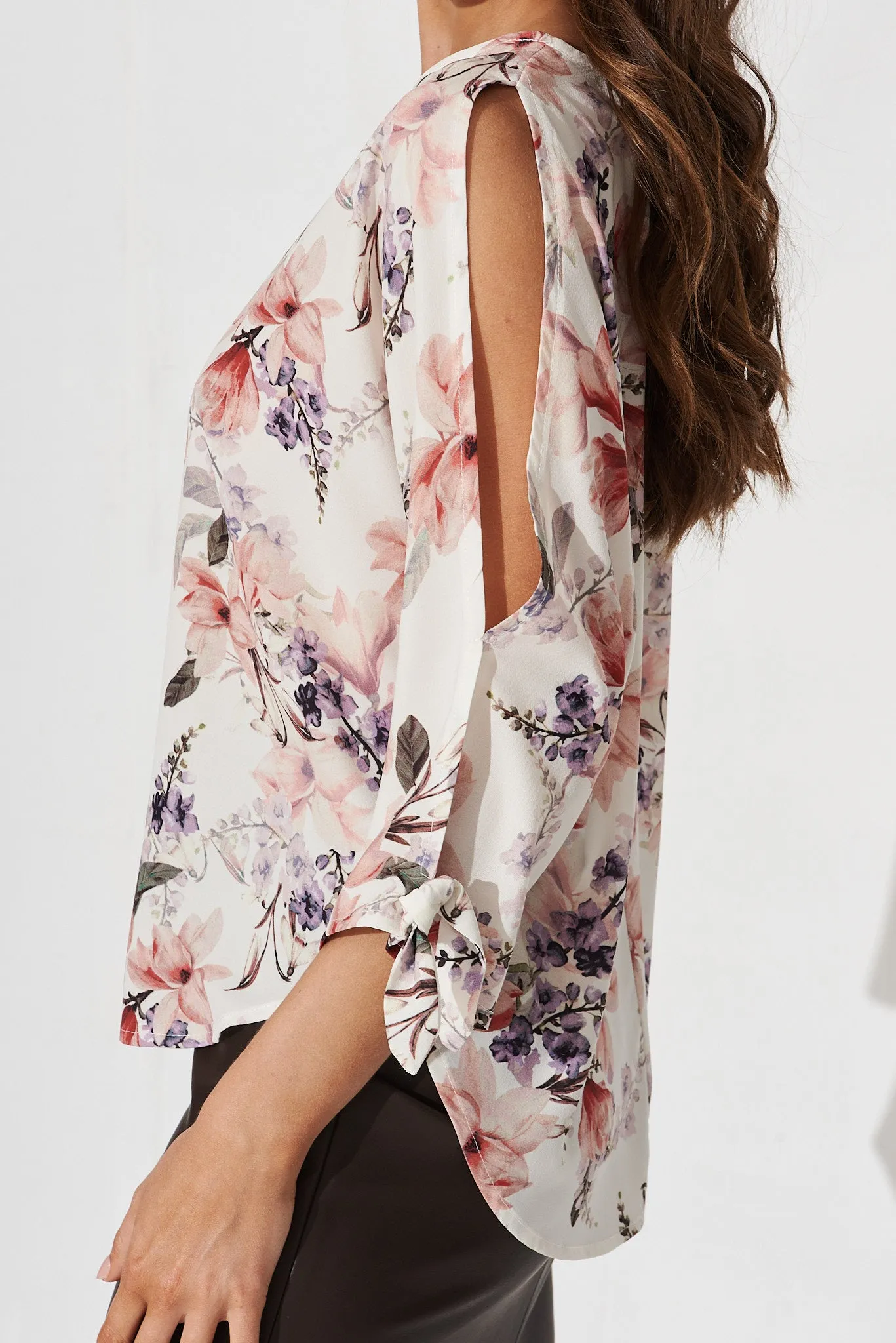 Windbreaker Top In Cream Floral