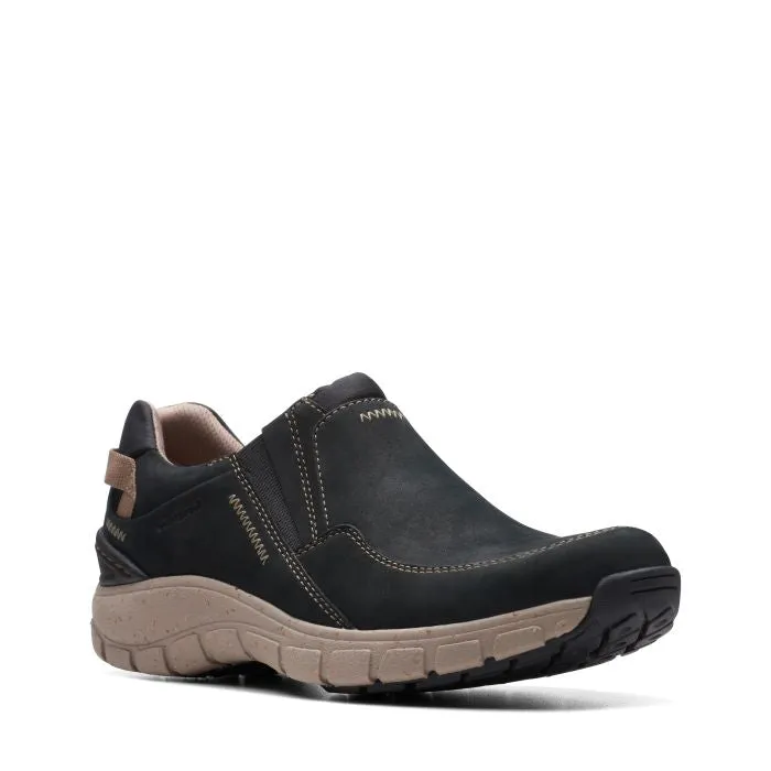 Womens Clarks Wave Plateau AP in Black