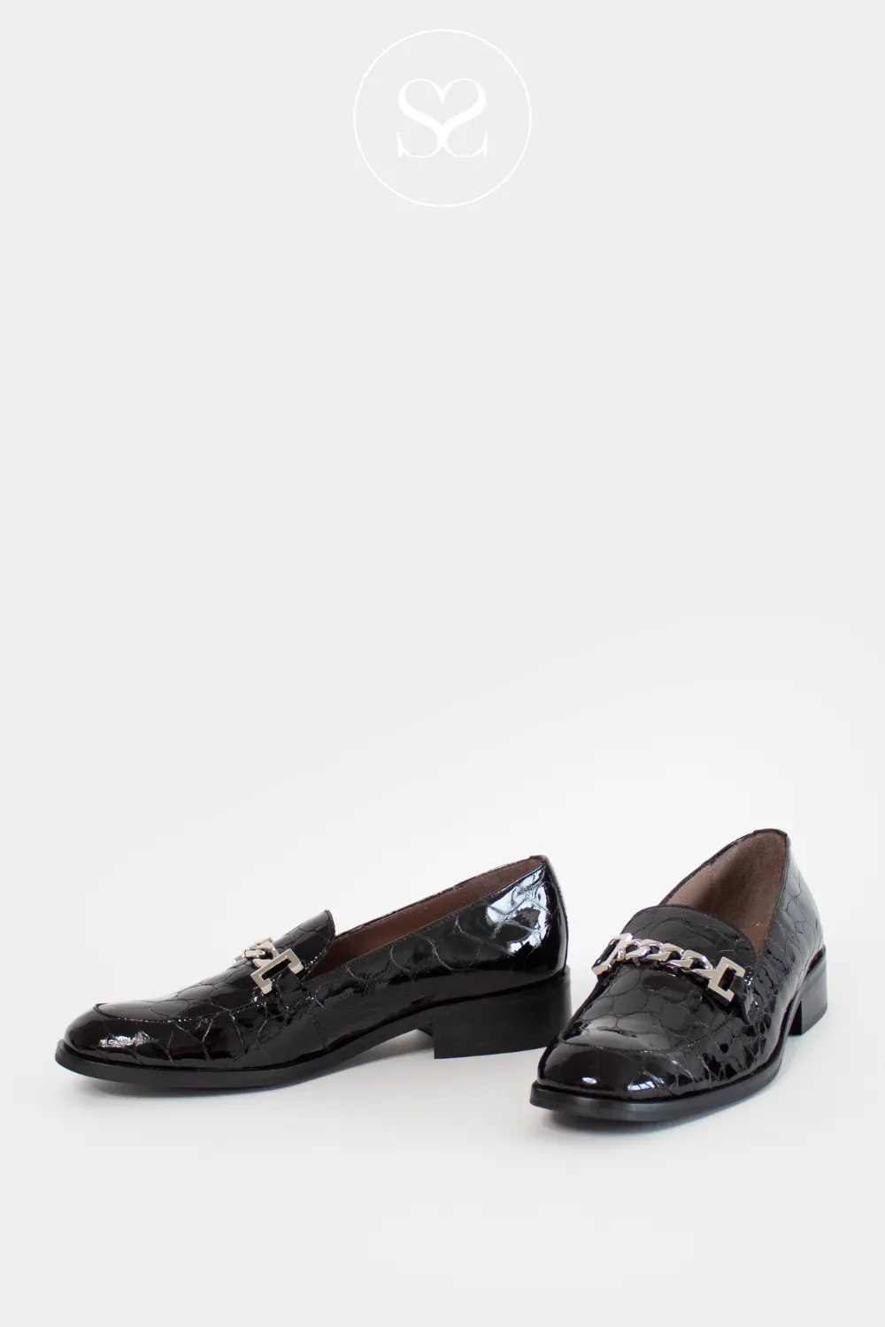 WONDERS C-7412 BLACK CROC PATENT LEATHER BLOCK HEEL LOAFERS