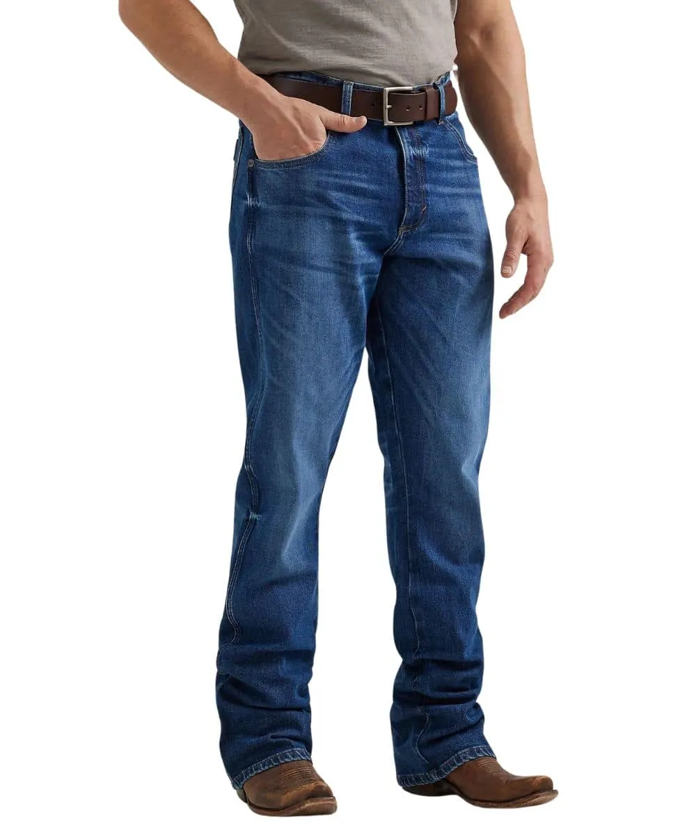 Wrangler Men's Retro Relaxed Boot Cut Jean
