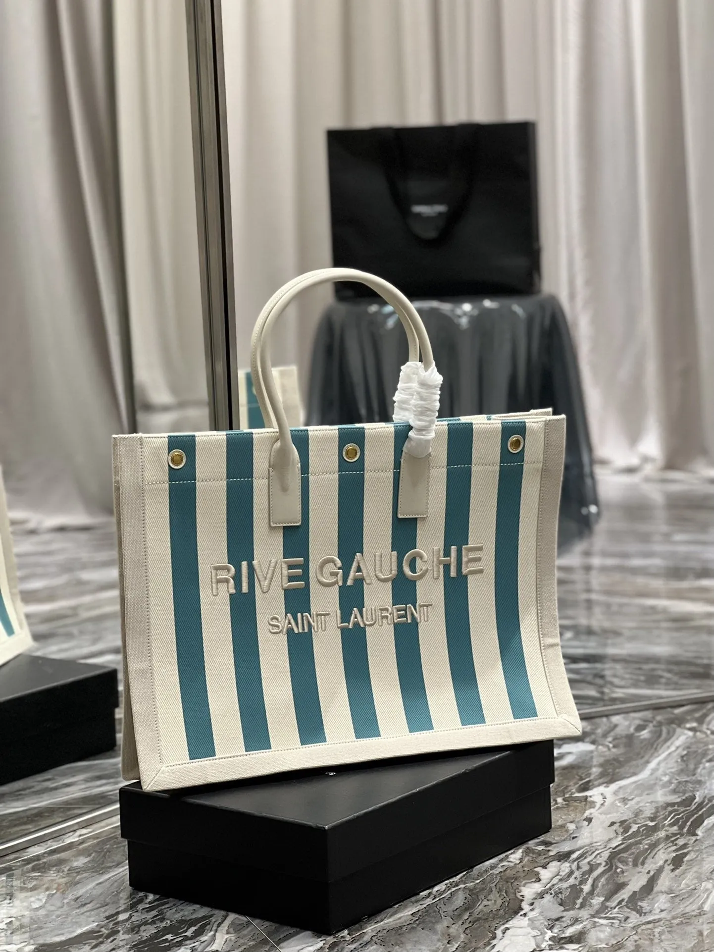 Yves Saint Laurent Rive Gauche Tote Bag In Water Green